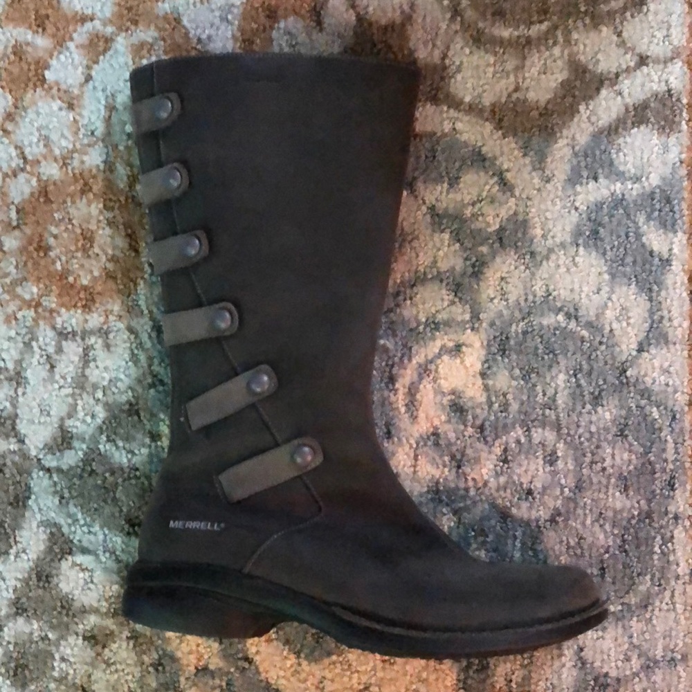 Merrill Drizzle boots for rainy or sunny weather